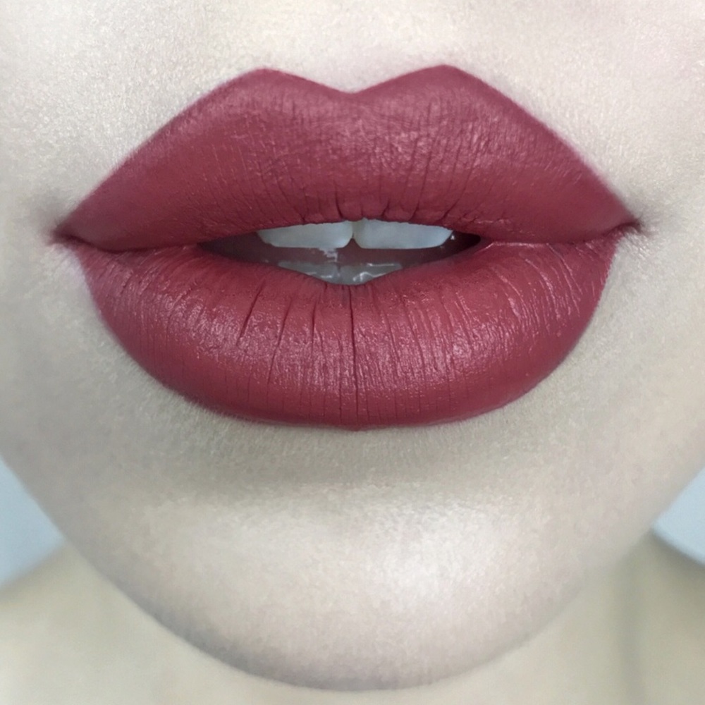 Kat Von D Studded Kiss Lipstick Double Dare - Picture 13 of 15